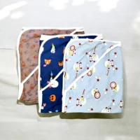 Hooded Blanket 85×70cm (Pack of 1)